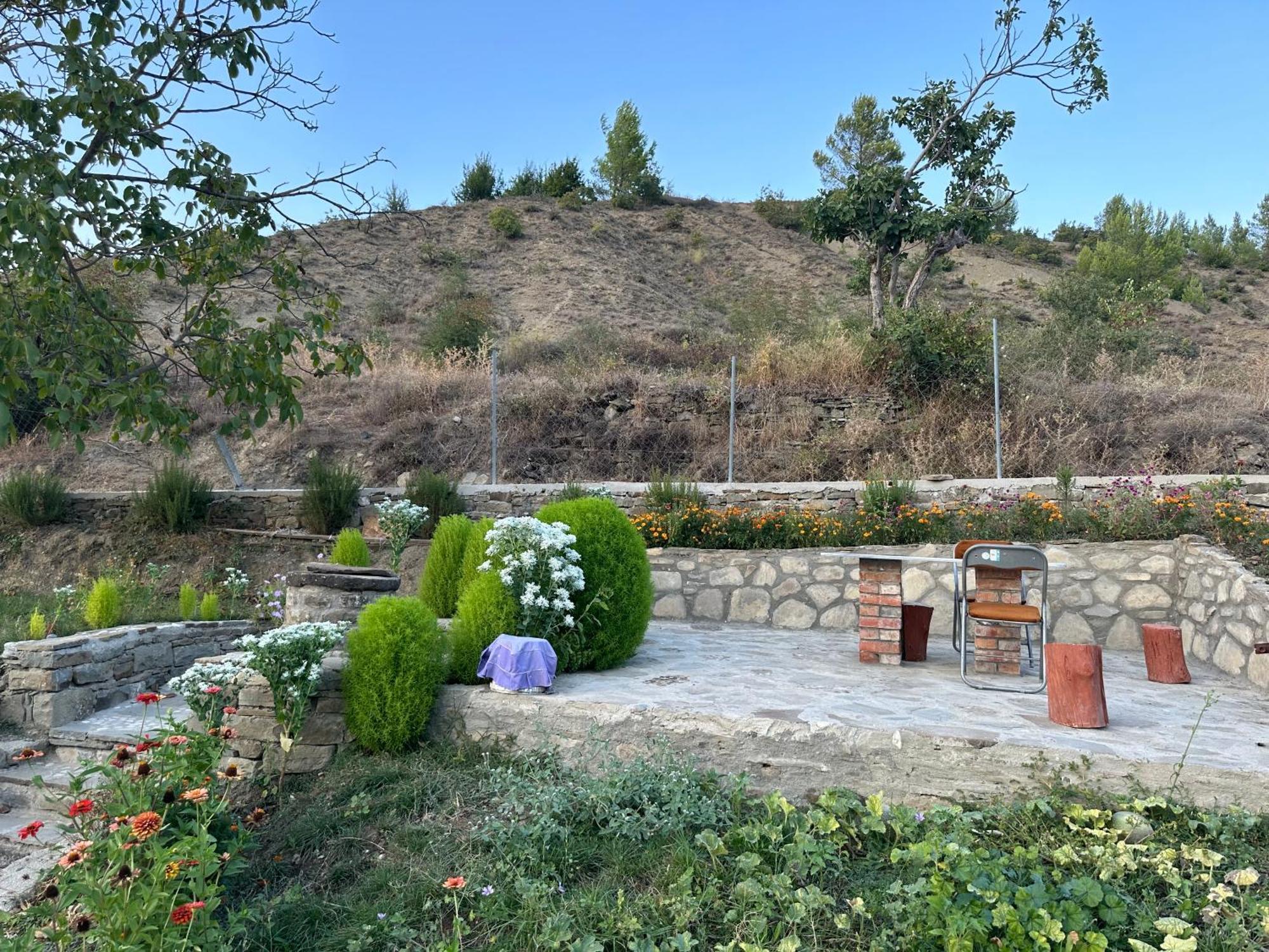 Stone House Villa Kelcyre Екстериор снимка
